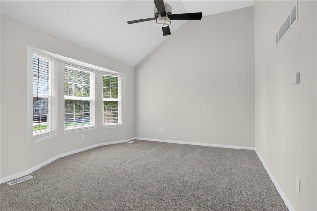 2700 SE Melissa Drive — photo 2
