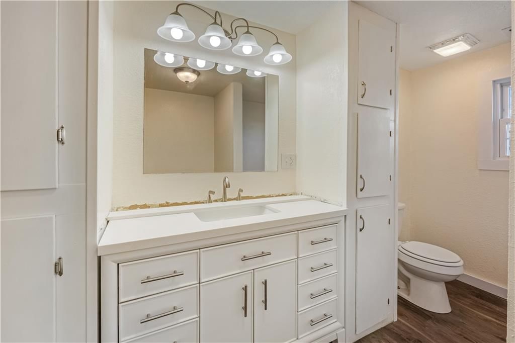 304 S Chestnut Street — photo 35