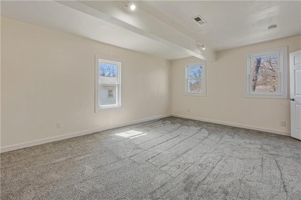 304 S Chestnut Street — photo 38
