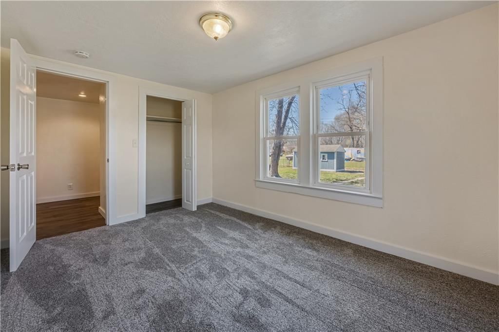 304 S Chestnut Street — photo 39