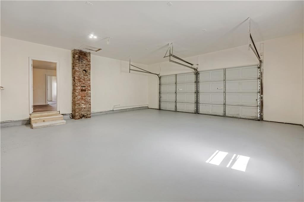 304 S Chestnut Street — photo 42