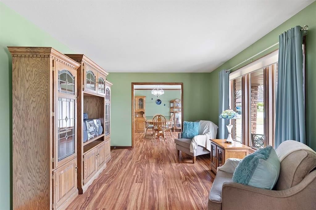 3330 Delaware Avenue — photo 4
