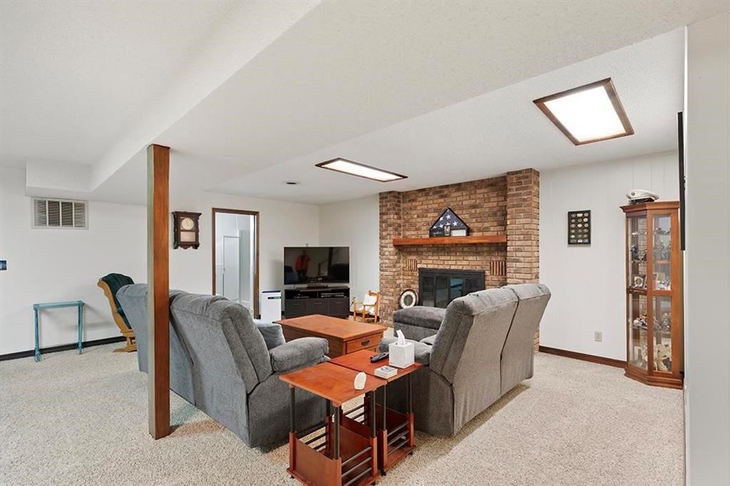 3330 Delaware Avenue — photo 31