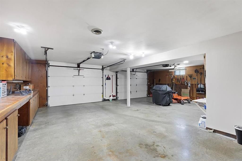 3330 Delaware Avenue — photo 37