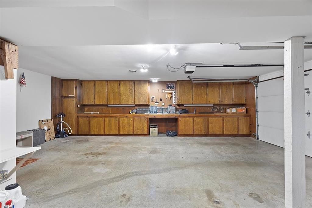 3330 Delaware Avenue — photo 38