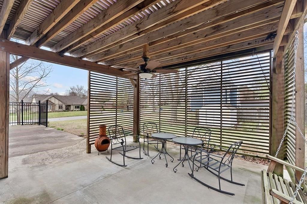 3330 Delaware Avenue — photo 44