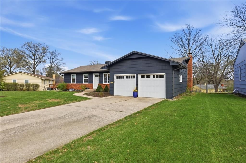4853 NE Gladstone Avenue — photo 3