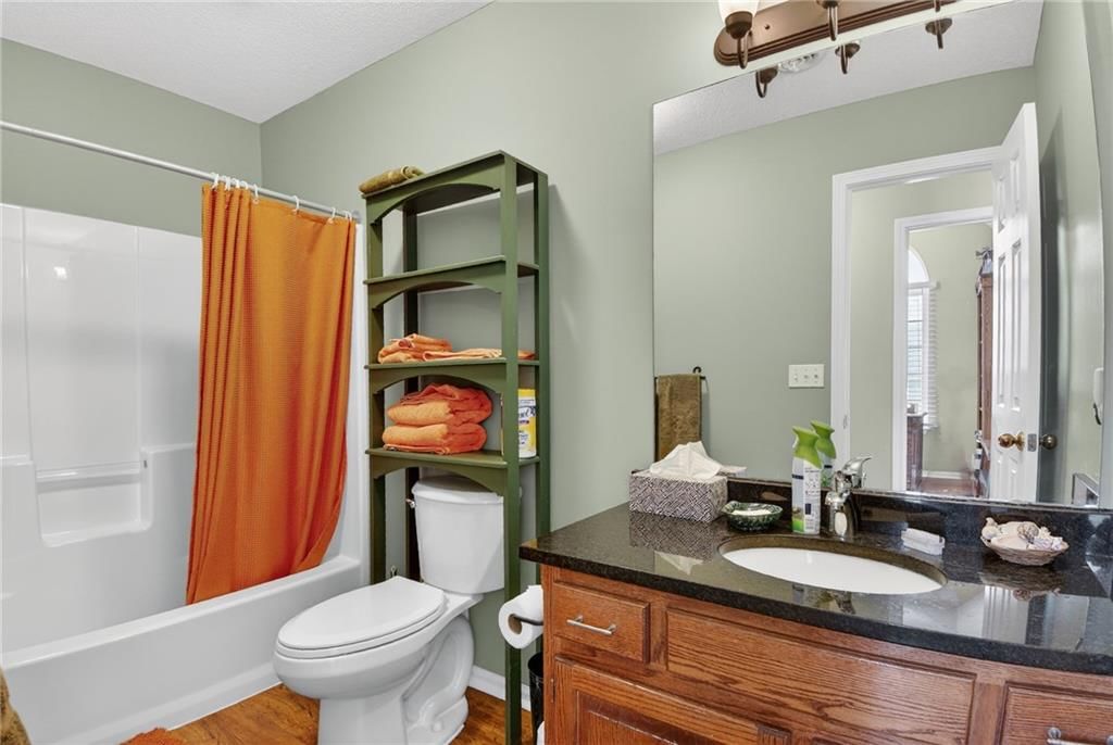 10001 NW 87th Street — photo 32