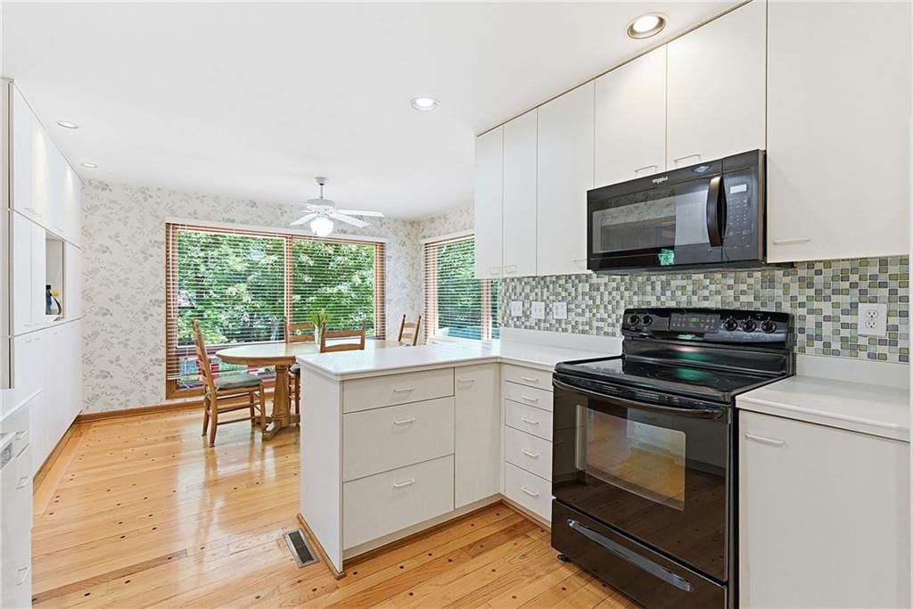 9717 Cherokee Lane — photo 15