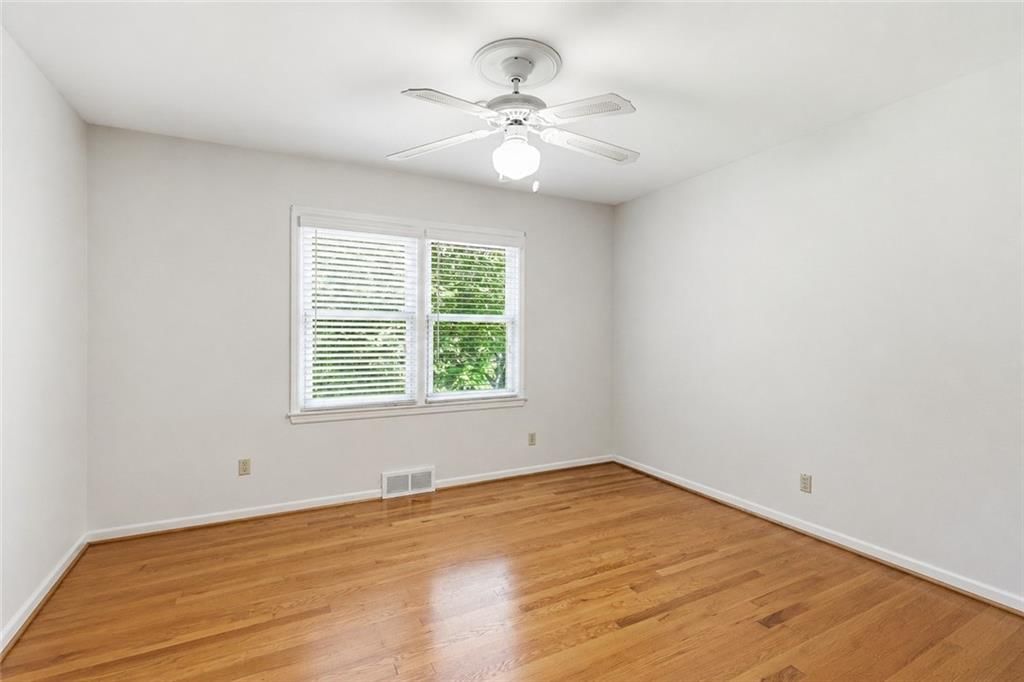 9717 Cherokee Lane — photo 30