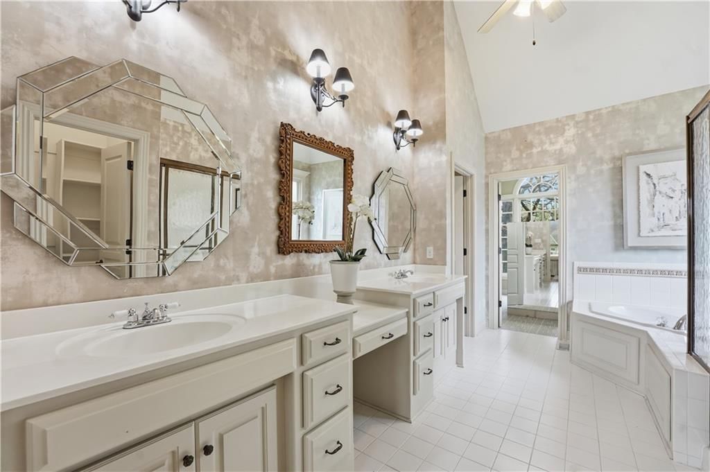 6205 NW 101st Street — photo 17