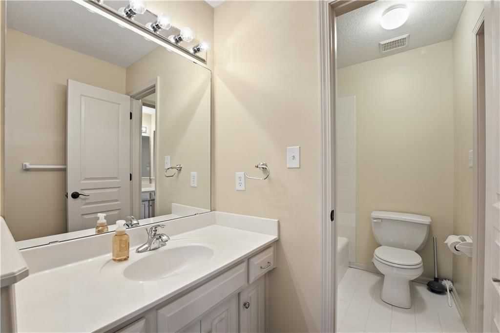 6205 NW 101st Street — photo 24