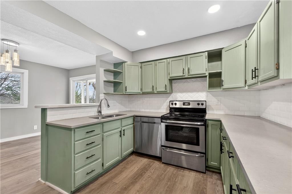 8324 Pershing Road — photo 9