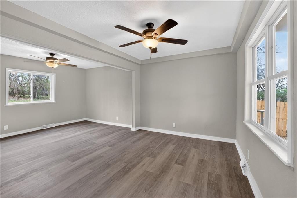 8324 Pershing Road — photo 13