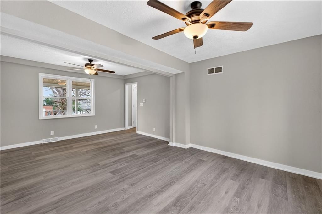 8324 Pershing Road — photo 19
