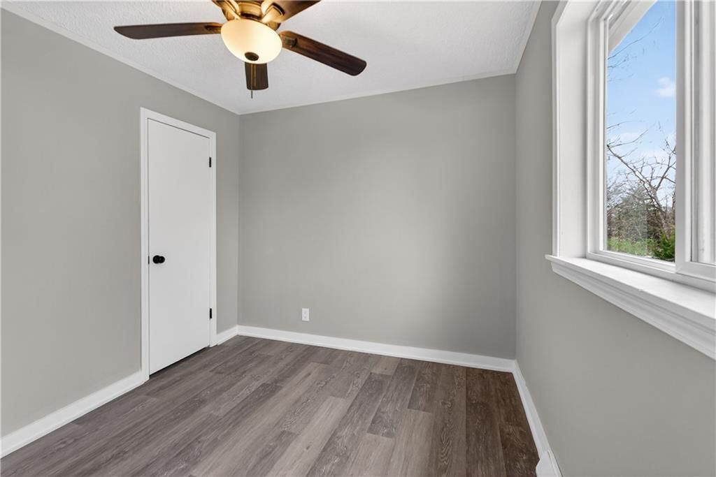 8324 Pershing Road — photo 23