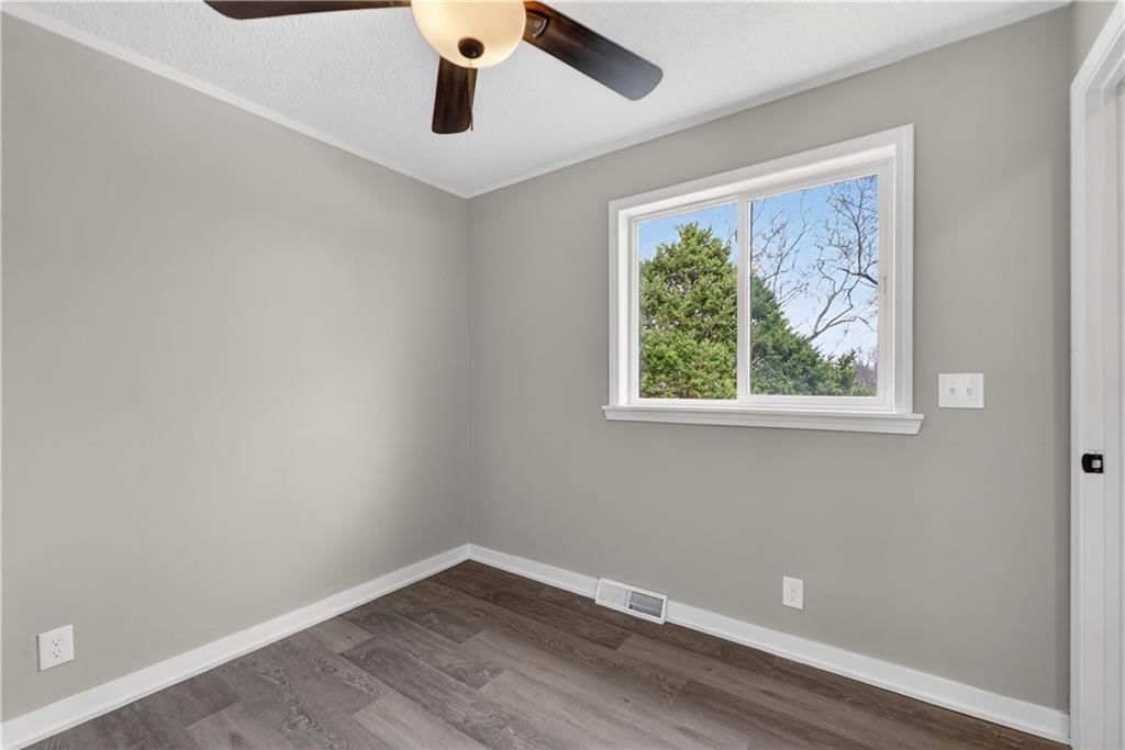 8324 Pershing Road — photo 26