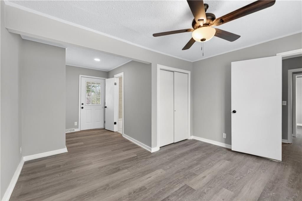 8324 Pershing Road — photo 32