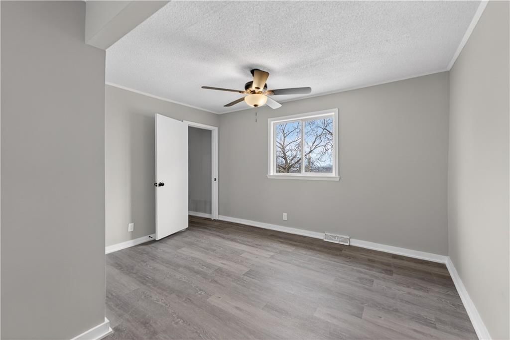 8324 Pershing Road — photo 33