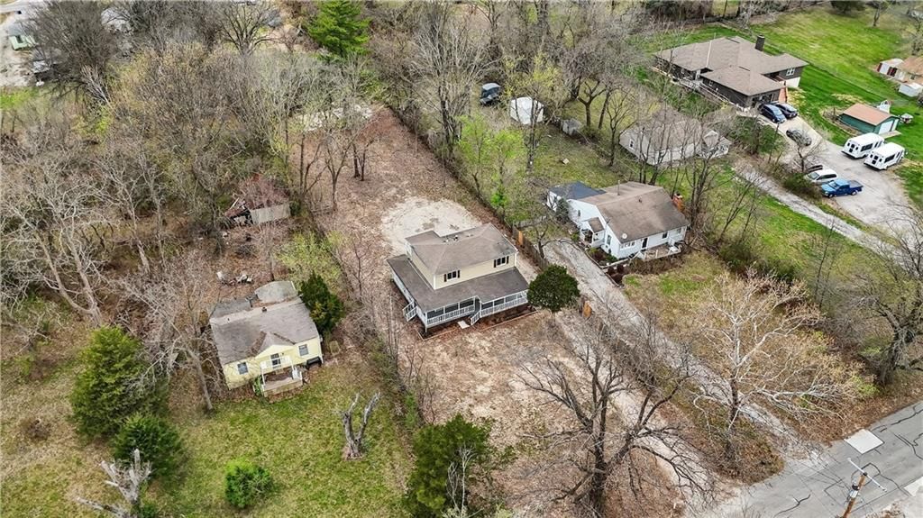 8324 Pershing Road — photo 45