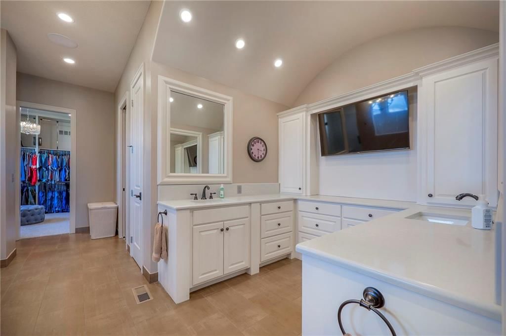 5460 W 208th Street — photo 28
