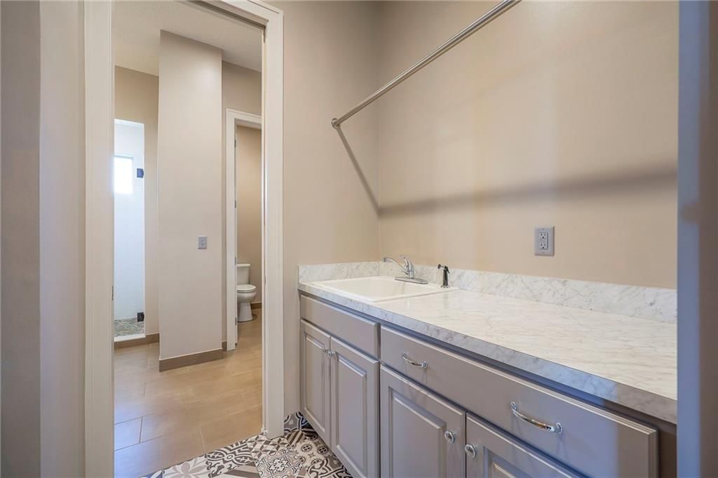 5460 W 208th Street — photo 35