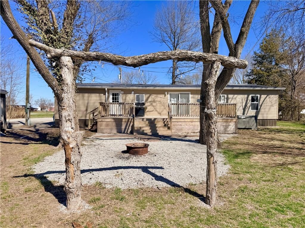 538 NW Church Street — photo 4
