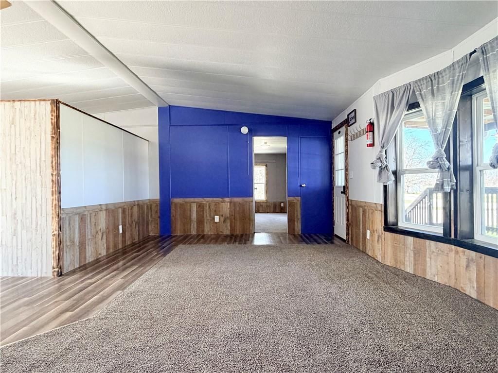 538 NW Church Street — photo 7
