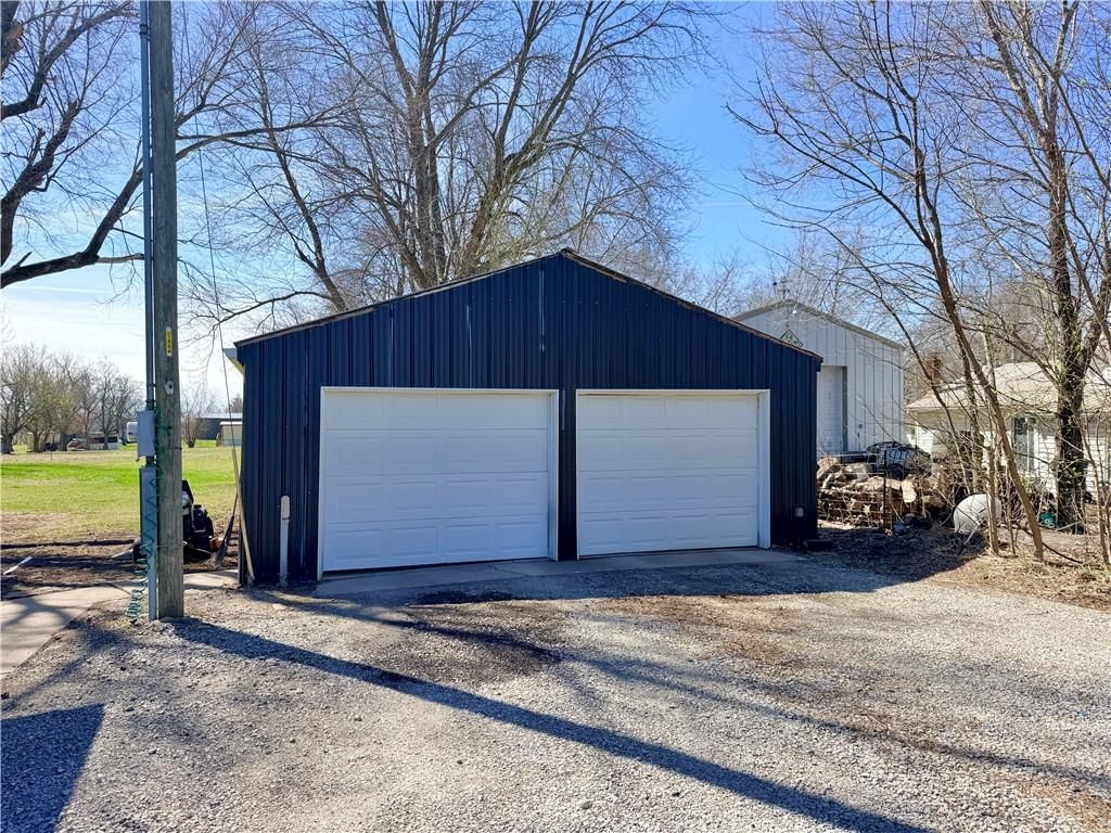 538 NW Church Street — photo 24