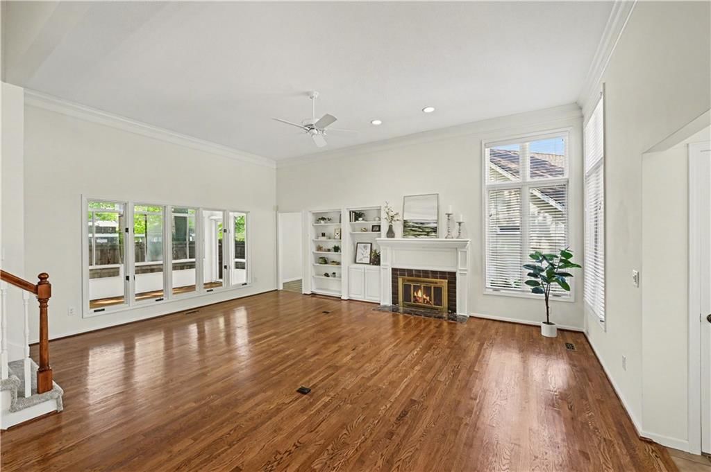 4530 W 90th Street — photo 2