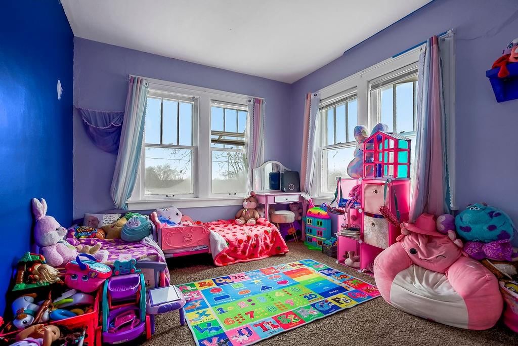 703 E Oak Street — photo 10