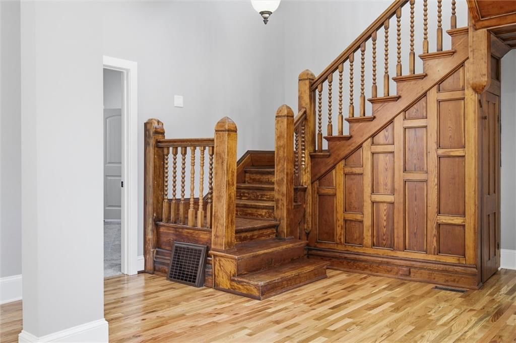 406 E Forest Street — photo 5