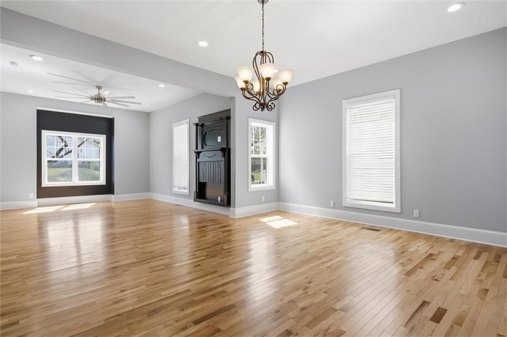 406 E Forest Street — photo 7
