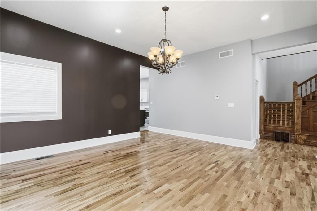 406 E Forest Street — photo 8