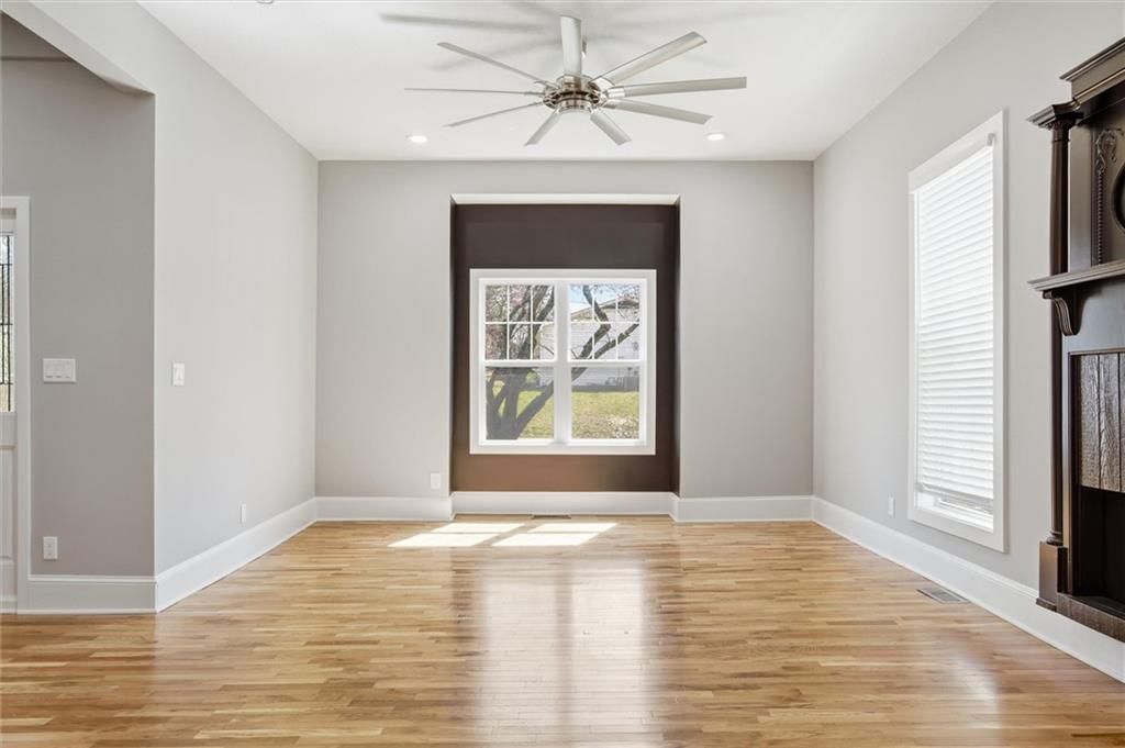 406 E Forest Street — photo 10