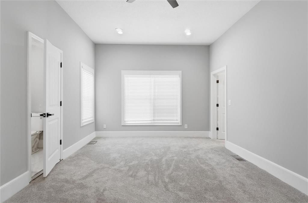 406 E Forest Street — photo 15