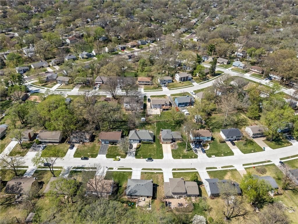 9225 Wedd Drive — photo 51