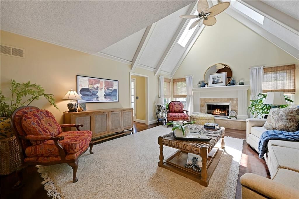 16629 W 146 Terrace — photo 8