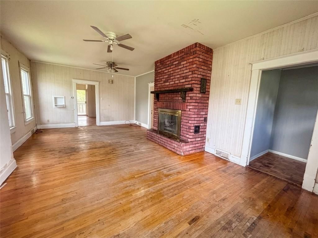 605 E Lexington Street — photo 8