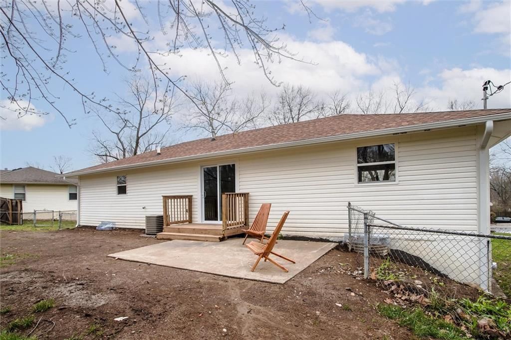 1508 NANCY Lane — photo 27