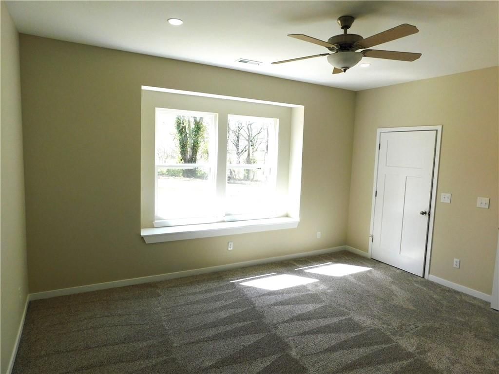507 W 3rd Street — photo 20