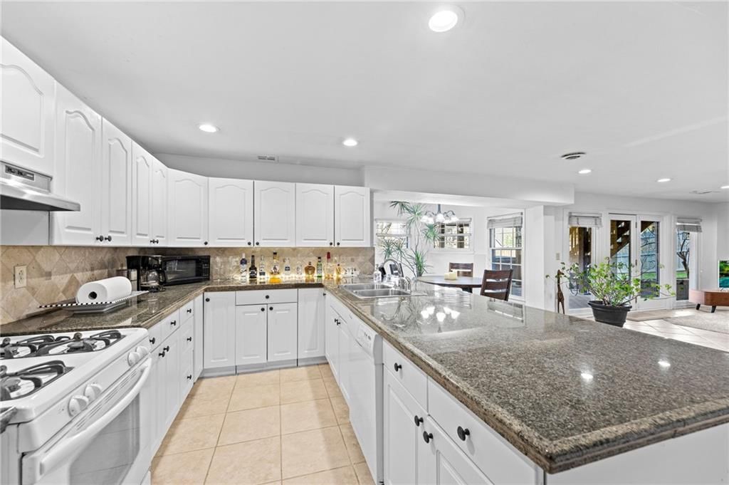 11505 Lowell Avenue — photo 54