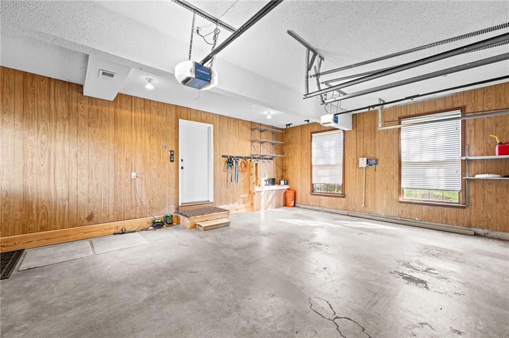 11505 Lowell Avenue — photo 59