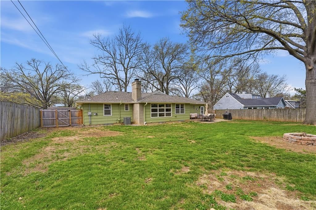 8221 Lamar Avenue — photo 25