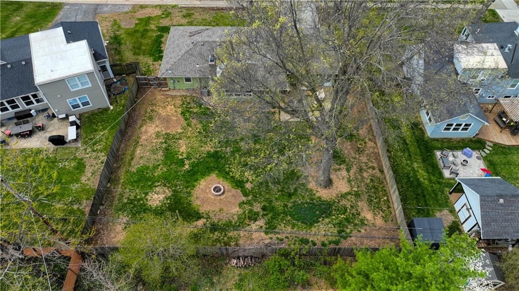 8221 Lamar Avenue — photo 27