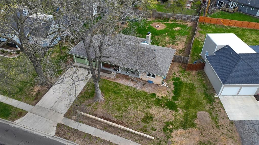 8221 Lamar Avenue — photo 29
