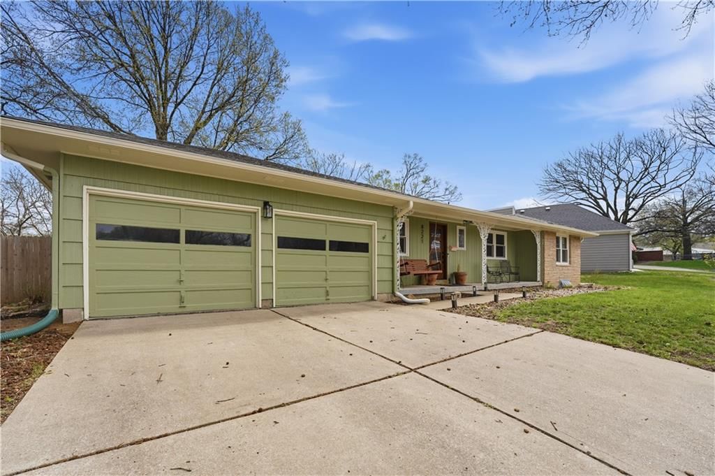 8221 Lamar Avenue — photo 36