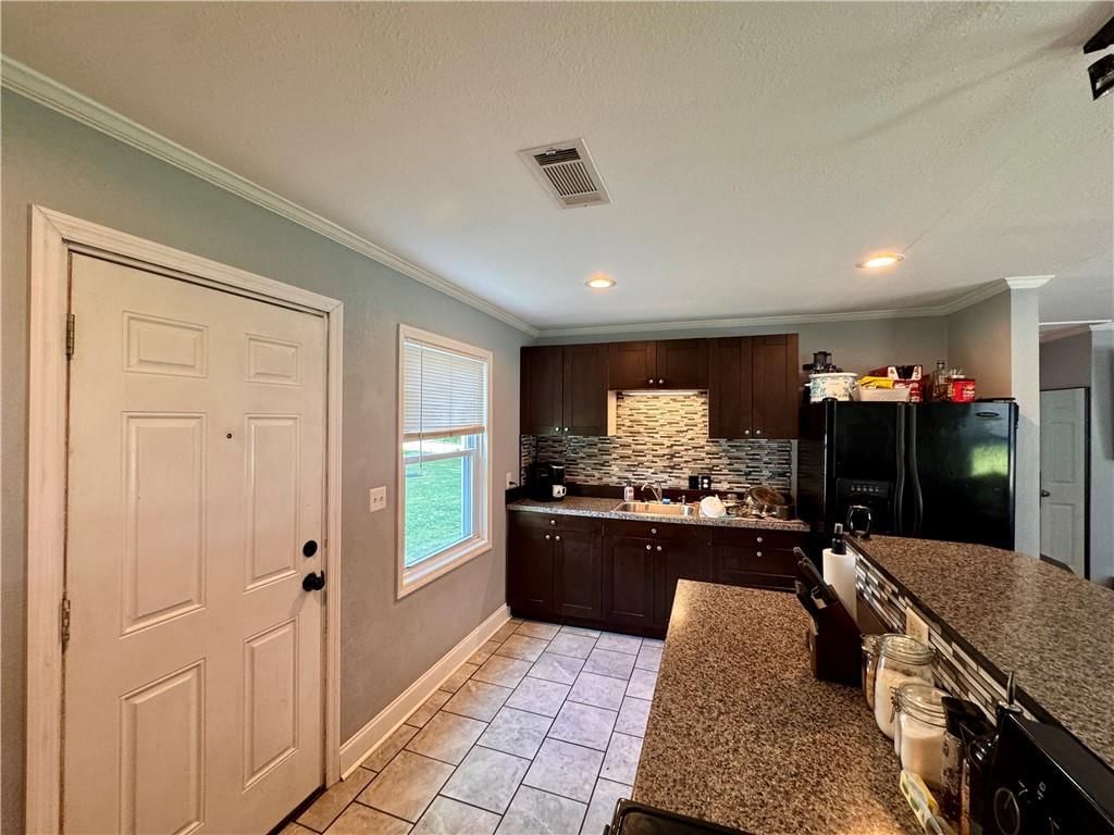 6522 Kimball Avenue — photo 9