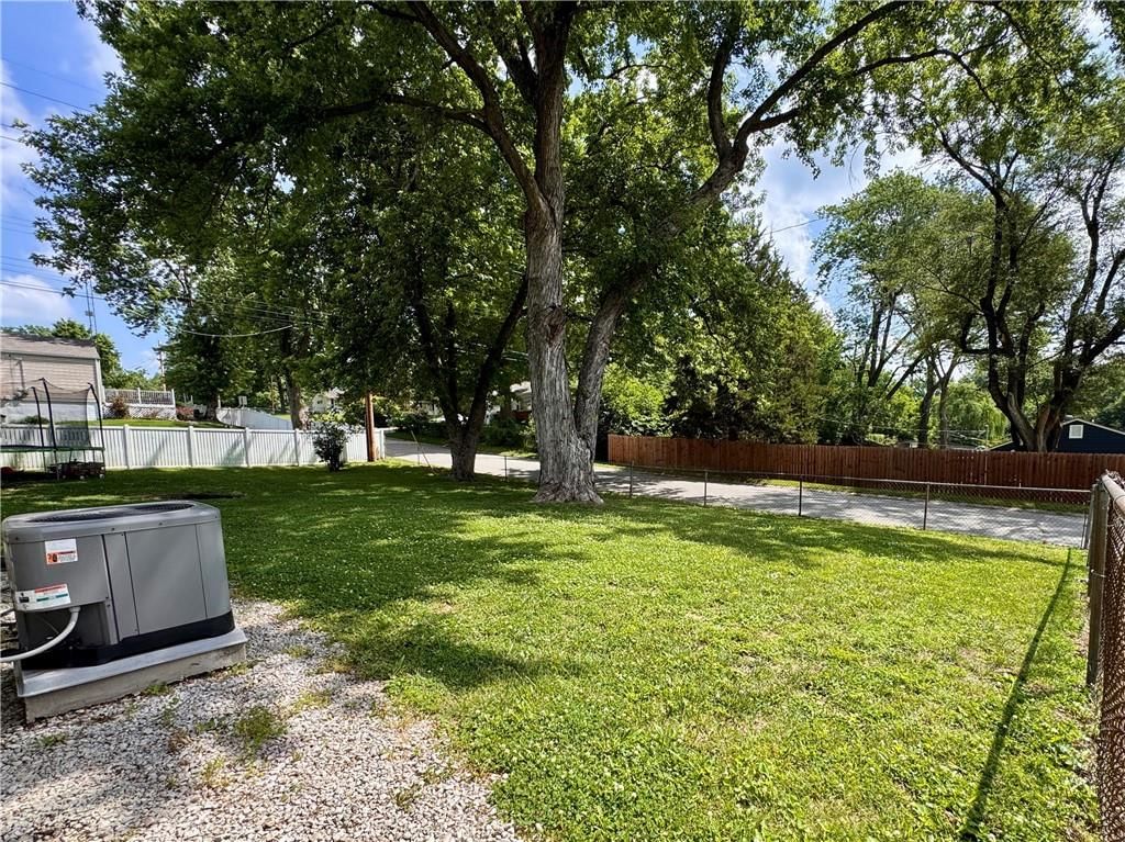 6522 Kimball Avenue — photo 17