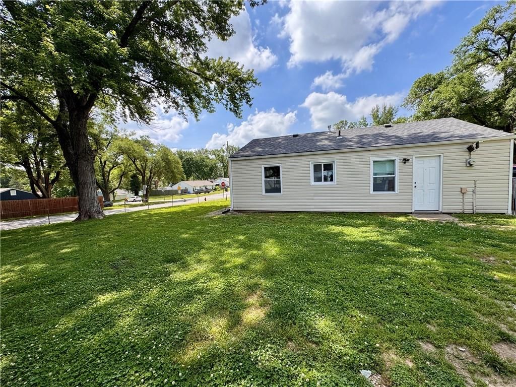 6522 Kimball Avenue — photo 20